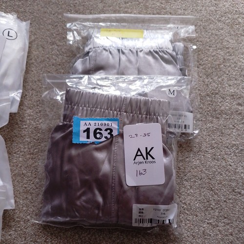 Arjen kroos men white - arjen,